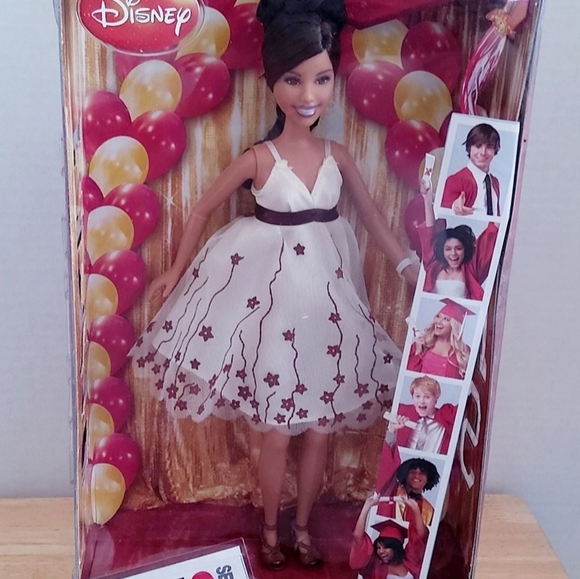 High School Musical 3 prom night Gabriella doll "2008" (NIB) Rare hard to find - Picture 5 of 5